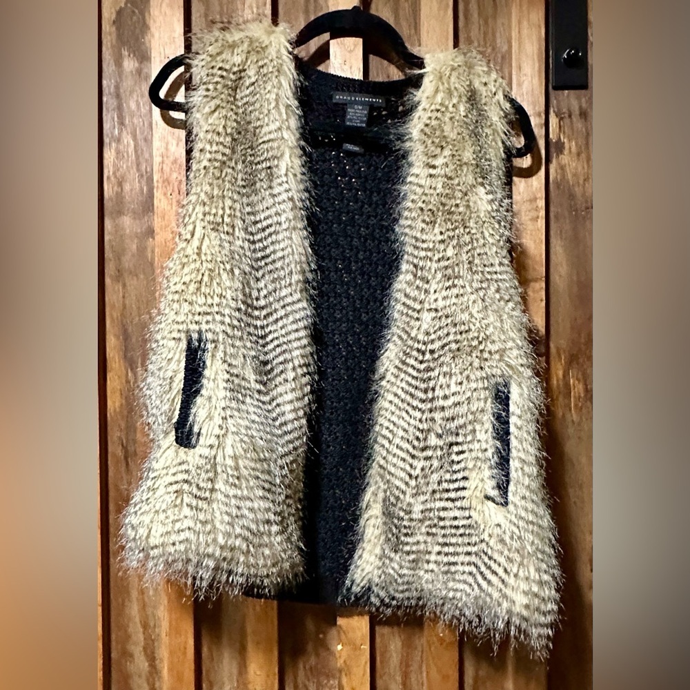 Grace Elements Black Faux Fur Vest S/M